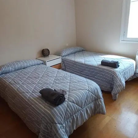 Con 3 Y Garaje A 10 Minutos De * 巴利亚多利德