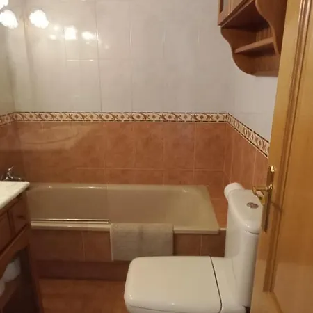 Con 3 Y Garaje A 10 Minutos De *